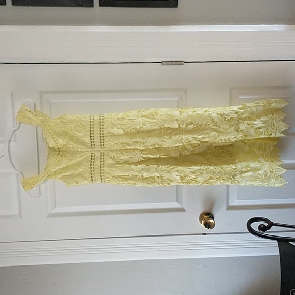 Aidan Mattox fitted, off shoulder, lace dress. Like new, size 0 - Picture 3 of 7